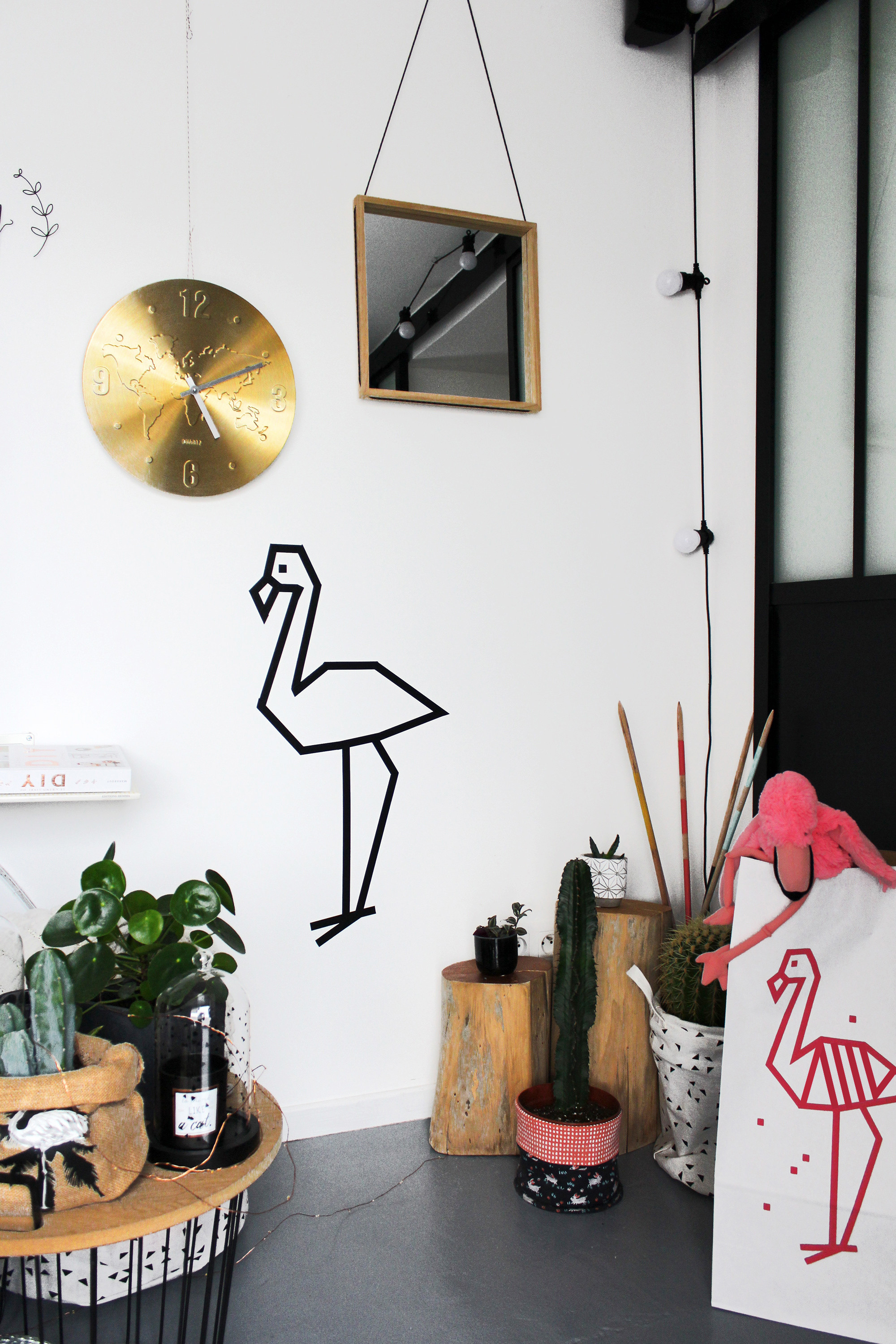 decoration mur tuto maison masking tape flamant rose noir