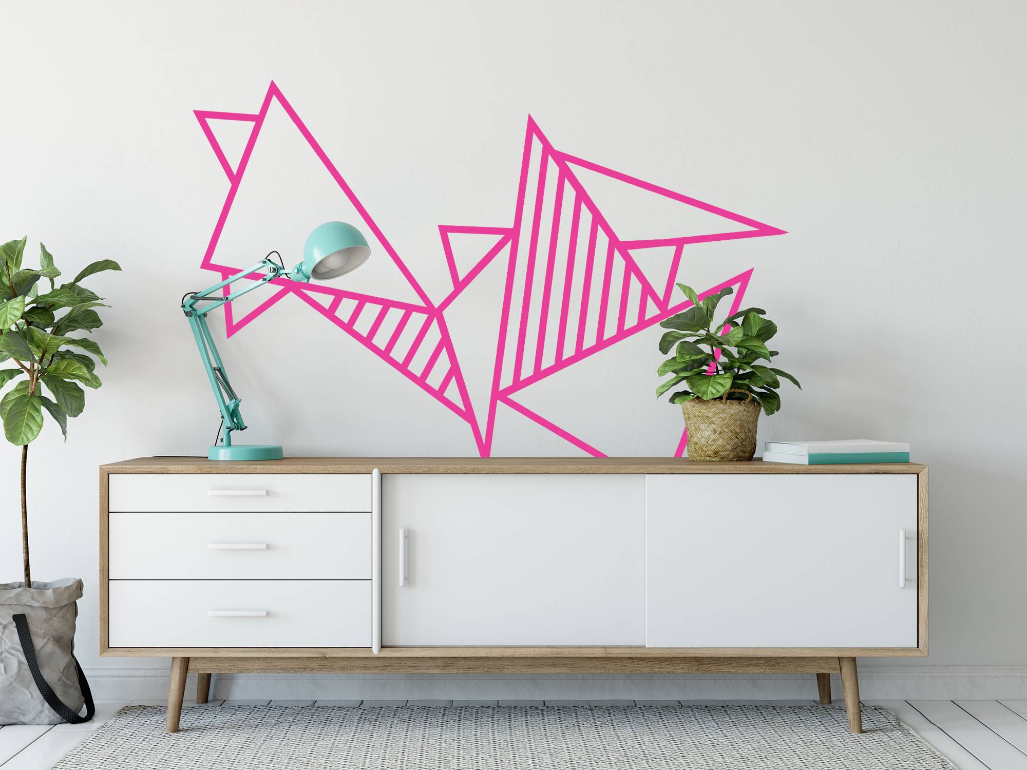 decoration murale tuto diy masking tape salon triangle rose