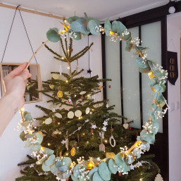 Atelier DIY couronne de Noël eucalyptus à côté d'Amiens